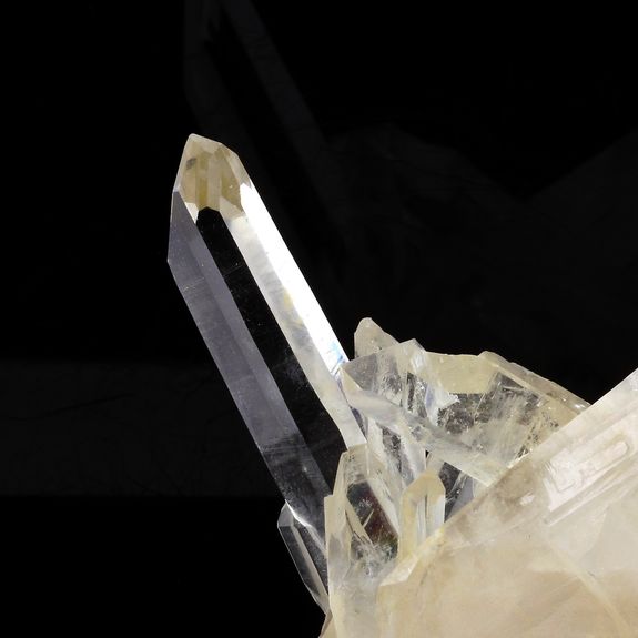 Quartz. 791.9 ct.