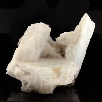 Baryte. 985.6 ct.