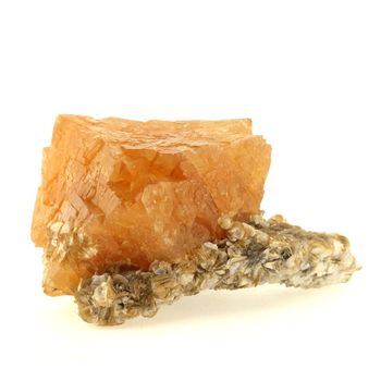 Scheelite. 1485.0 ct.