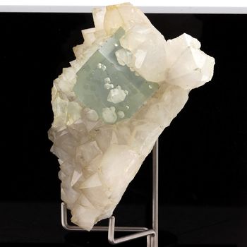 Fluorite + Quartz. 549.5 ct.