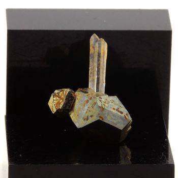 Quartz + Pyrite. 4.0 ct. France.