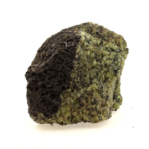 Péridotite. 535.8 ct.