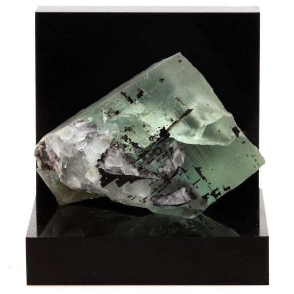Fluorite verte. 340.6 ct.