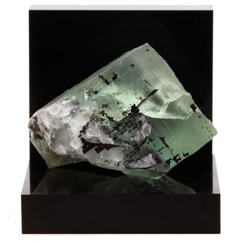 Fluorite verte. 340.6 ct.