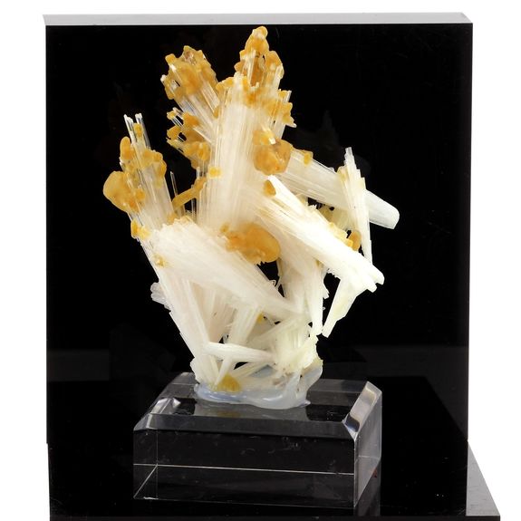 Scolecite + Calcite.