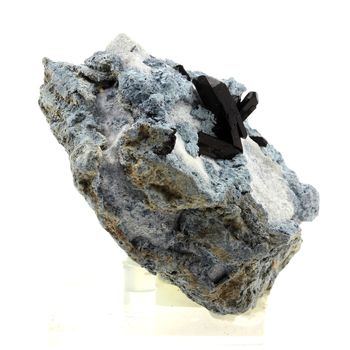 Neptunite. 384.9 ct.