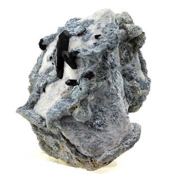 Neptunite. 384.9 ct.