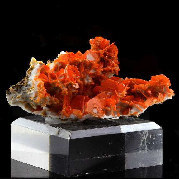Wulfenite.