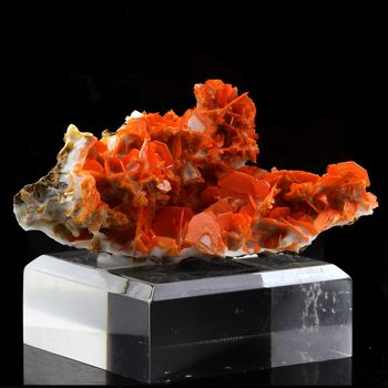 Wulfenite.
