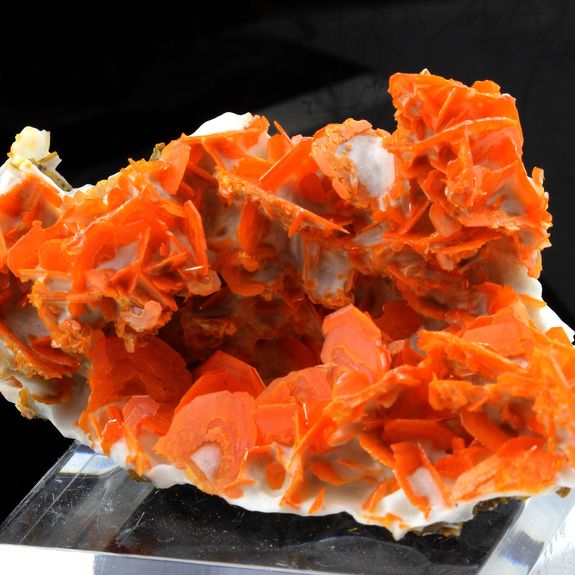 Wulfenite.