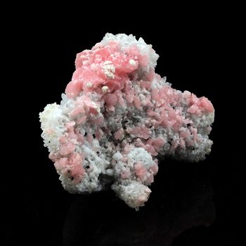 Rhodochrosite + Quartz. 91.1 ct.