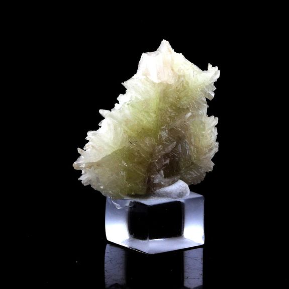 Cerusite jaune. 48.9 ct.