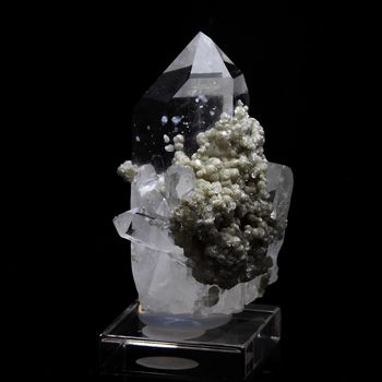 Quartz + Cookéite.