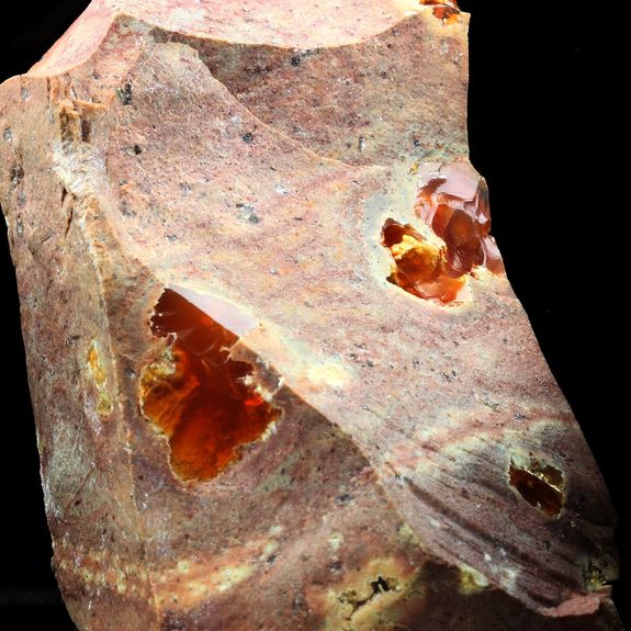 Opale de feu. 998.8 ct.