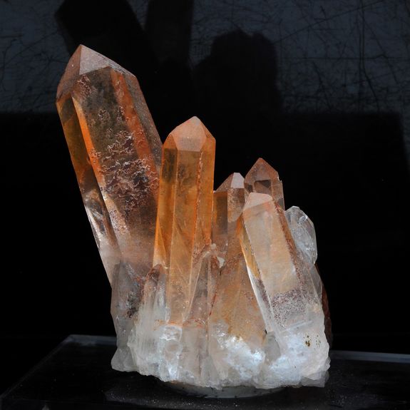 Quartz. 288.2 ct.