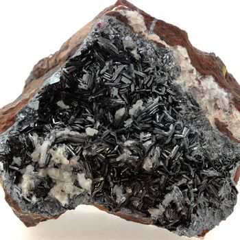 Hematite + Quartz. 2770.0 ct.