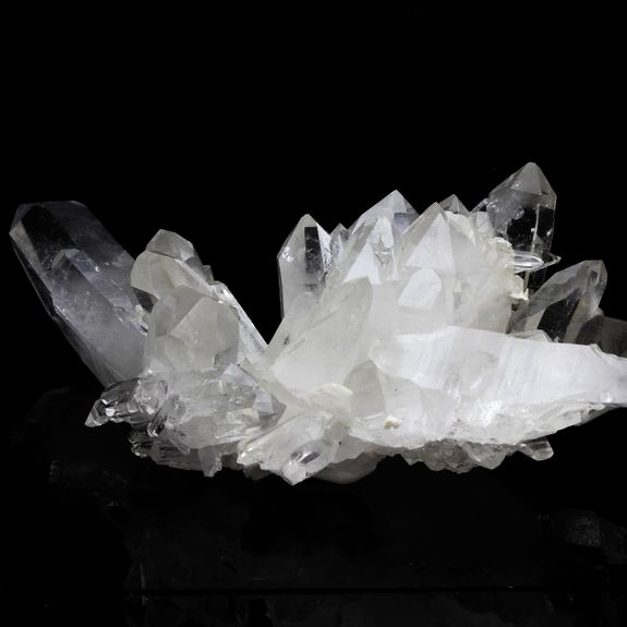 Quartz + Baryte. 224.2 ct.
