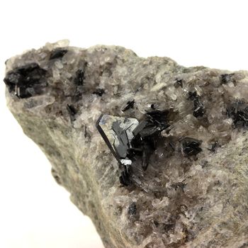 Hematite. 509.3 ct.