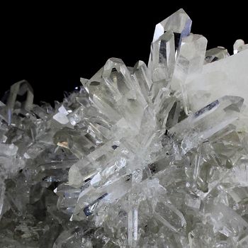 Quartz. 5.100 kg - 21 cm.