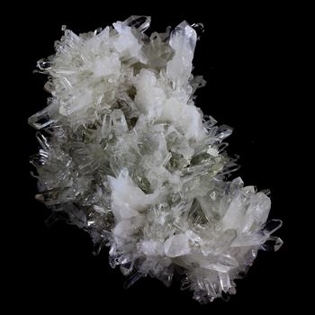 Quartz. 2.203 kg - 22 cm.