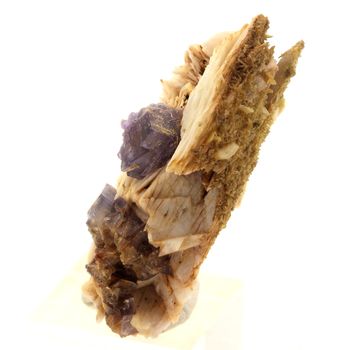 Wulfenite, Mimetite, Baryte, Fluorite.