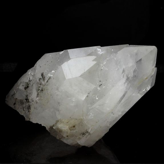 Quartz. 850.7 ct.