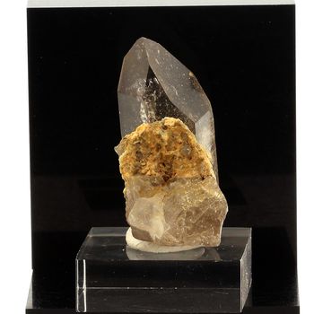 Quartz fumé. 121.8 ct.