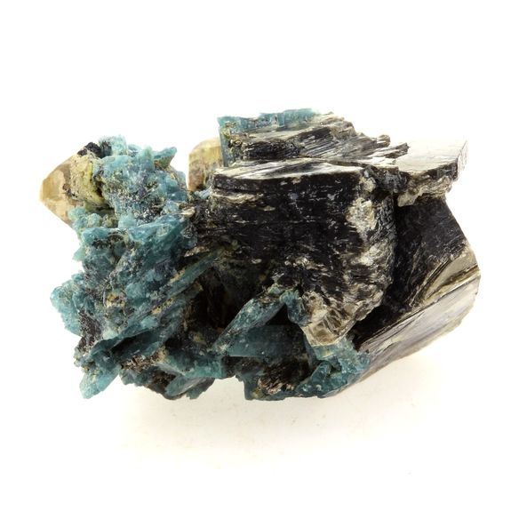 Grandidierite + Diopside + Phlogopite.