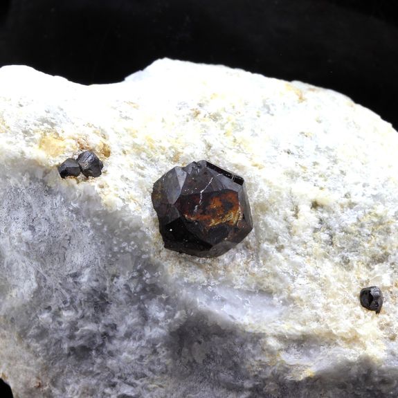 Pyrite + Talc. 589.3 ct.