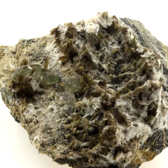 Prehnite. 730.7 ct.