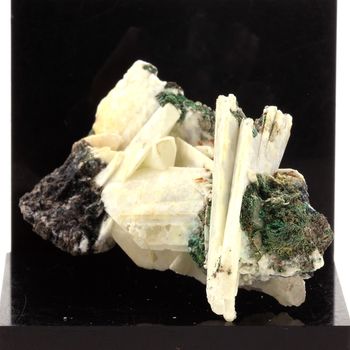 Anglesite. 264.3 ct.