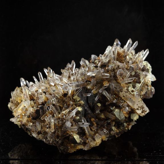 Siderite, Quartz, Pyrite. 615.5 ct.