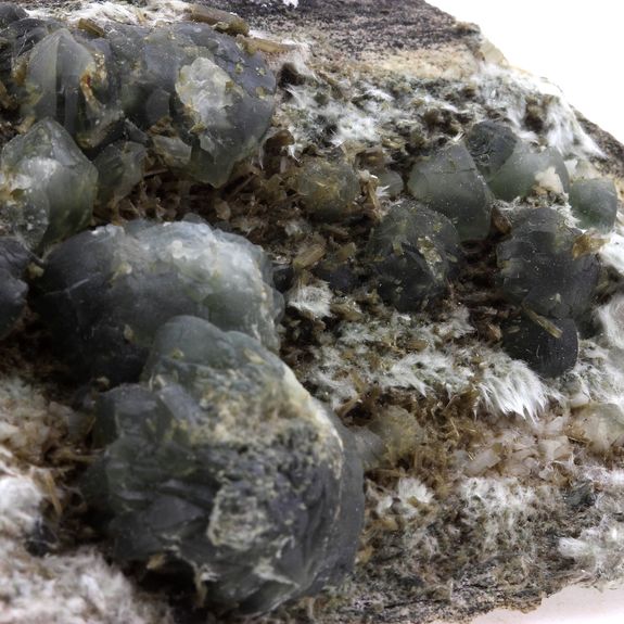 Prehnite. 1305.0 ct.