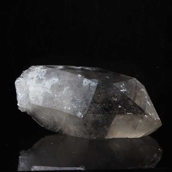 Quartz fumé. 111.7 ct.