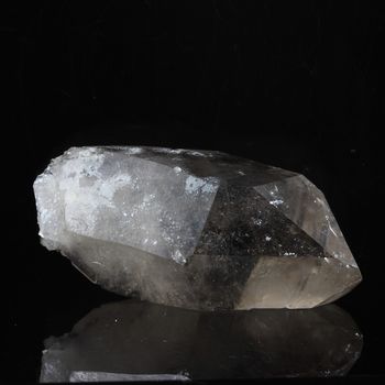 Quartz fumé. 111.7 ct.