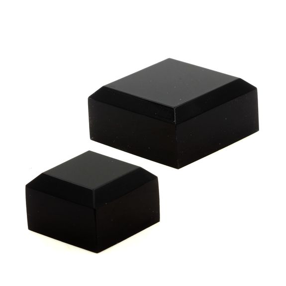 Socle présentoir acrylique angles biseautés support pour minéraux. 4 pièces. Noir