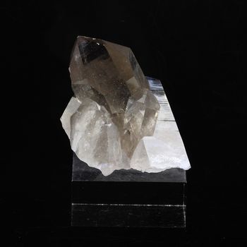 Quartz fumé. 55.1 ct.