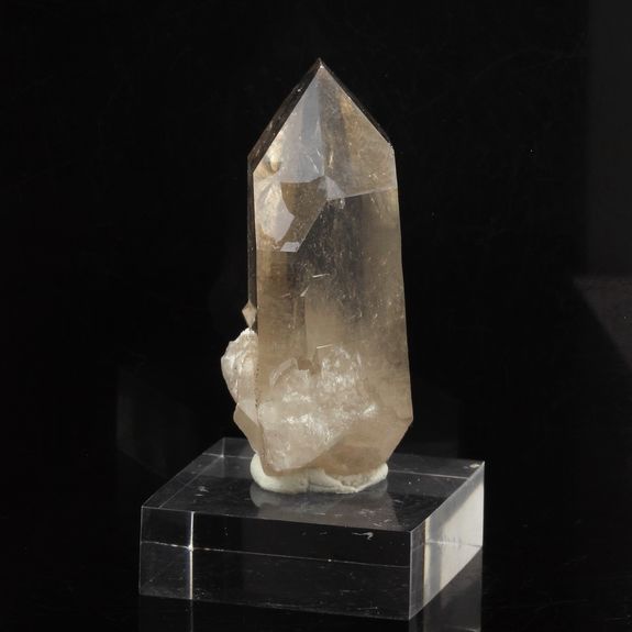 Quartz fumé. 140.1 ct.