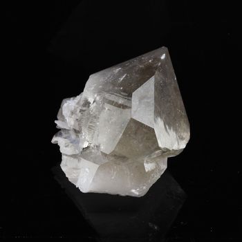 Quartz fumé. 180.9 ct.
