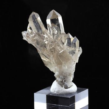 Quartz fumé. 61.7 ct.