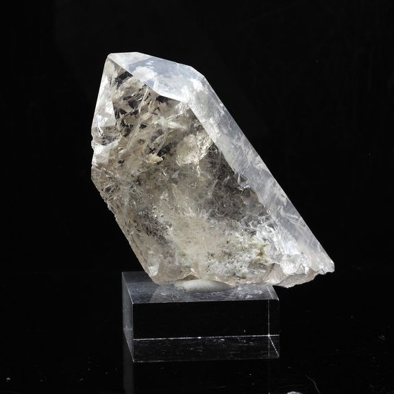 Quartz fumé. 82.6 ct.