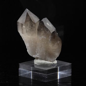 Quartz fumé. 172.2 ct.