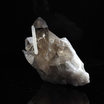 Quartz fumé. 200.4 ct.