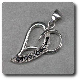 DEEP BLUE SAPPHIRE PENDANT