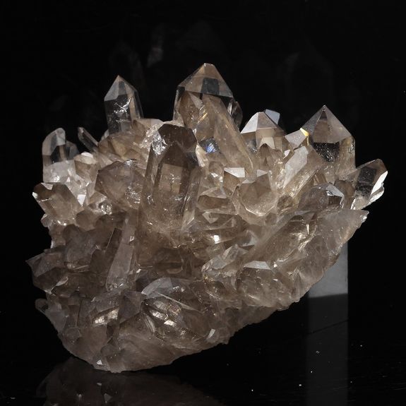 Quartz fumé. 470.2 ct.