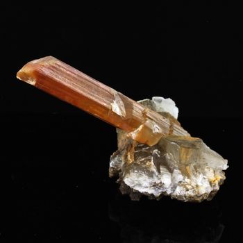 Gypse. 2813.0 ct.