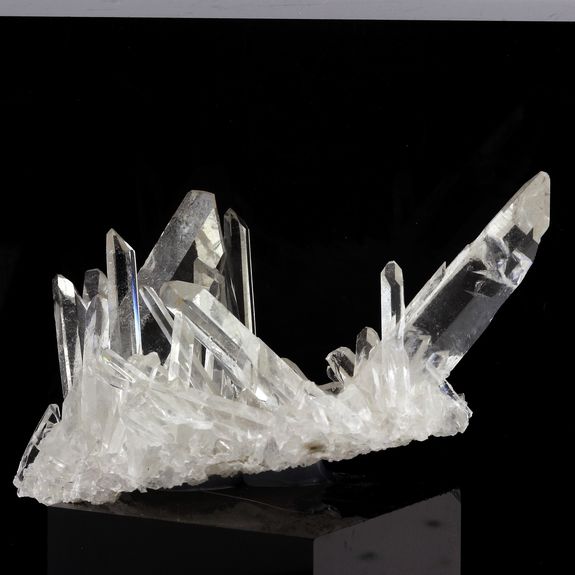 Quartz. 433.5 ct.