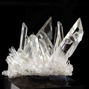 Quartz. 433.5 ct.