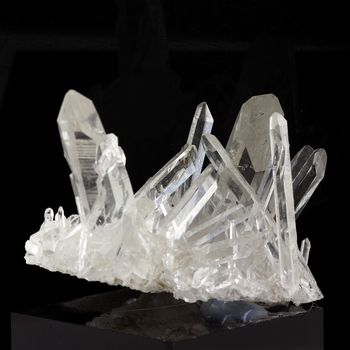 Quartz. 433.5 ct.