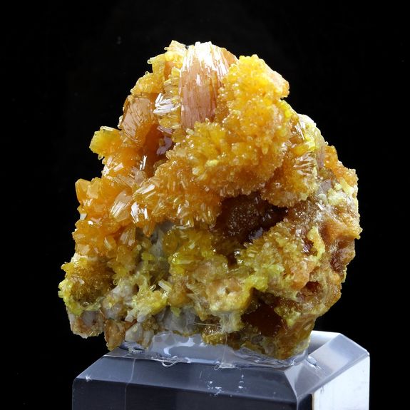 Pyromorphite. 473.5 ct.